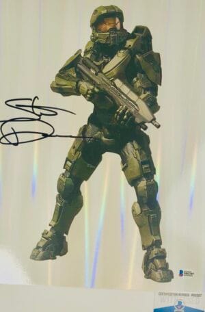 Steve Downes signed Master Chief  11X14 holofoil photo HALO BAS M62307