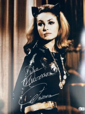 JULIE NEWMAR SIGNED CATWOMAN 16X20 PHOTO BATMAN 1966 RARE INSCRIPTION BAS 052