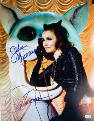 JULIE NEWMAR SIGNED CATWOMAN 16X20 PHOTO BATMAN 1966 RARE INSCRIPTION BAS 039