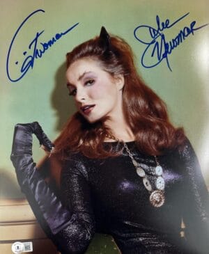 JULIE NEWMAR SIGNED CATWOMAN 11X14 PHOTO BATMAN 1966 RARE INSCRIPTION BAS 149