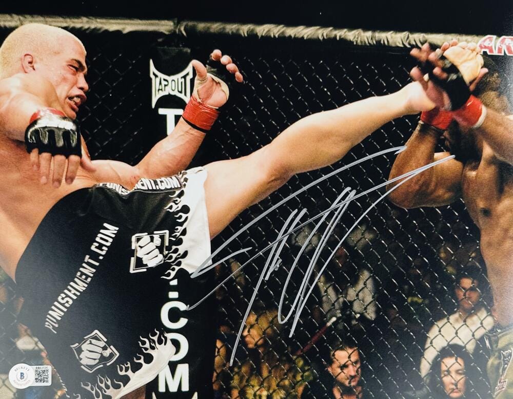 TITO ORTIZ SIGNED 11X14 PHOTO AUTOGRAPHED UFC HOF BELLATOR BAS 526