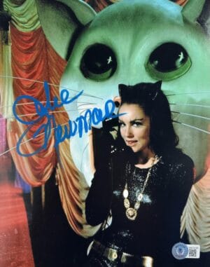 JULIE NEWMAR SIGNED CATWOMAN 8X10 PHOTO BATMAN 1966 RARE AUTOGRAPH BAS 159