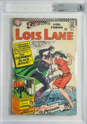 JULIE NEWMAR SIGNED SUPERMANS GIRLFRIEND LOIS LANE 1ST SILVER AGE CATWOMAN COMIC