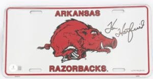 KEN HATFIELD SIGNED ARKANSAS RAZORBACKS LICENSE PLATE HOGS AUTOGRAPH BAS K08