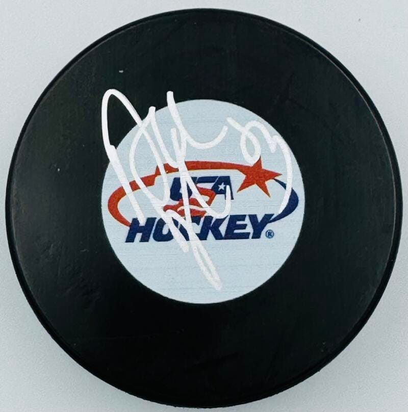 DUSTIN BYFUGLIEN SIGNED TEAM USA HOCKEY PUCK CHICAGO BLACKHAWKS AUTOGRAPH COA K4