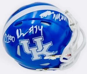 DEONE WALKER D'ERYK JOHNSON MARQUES COX SIGNED KENTUCKY WILDCATS MINI HELMET BAS J41