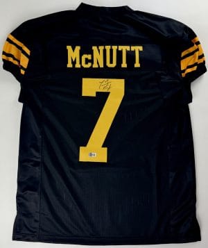 Marvin McNutt, Marvin McNutt autograph, Marvin McNutt signed jersey, Iowa Hawkeyes, Iowa Hawkeyes football, Iowa signed jersey, Hawkeyes memorabilia, Iowa football collectible, Signed football jersey, College football signed jersey, NCAA football memorabilia, Game cut jersey, Iowa wide receiver autograph, Hawkeyes signed jersey, Extra large jersey