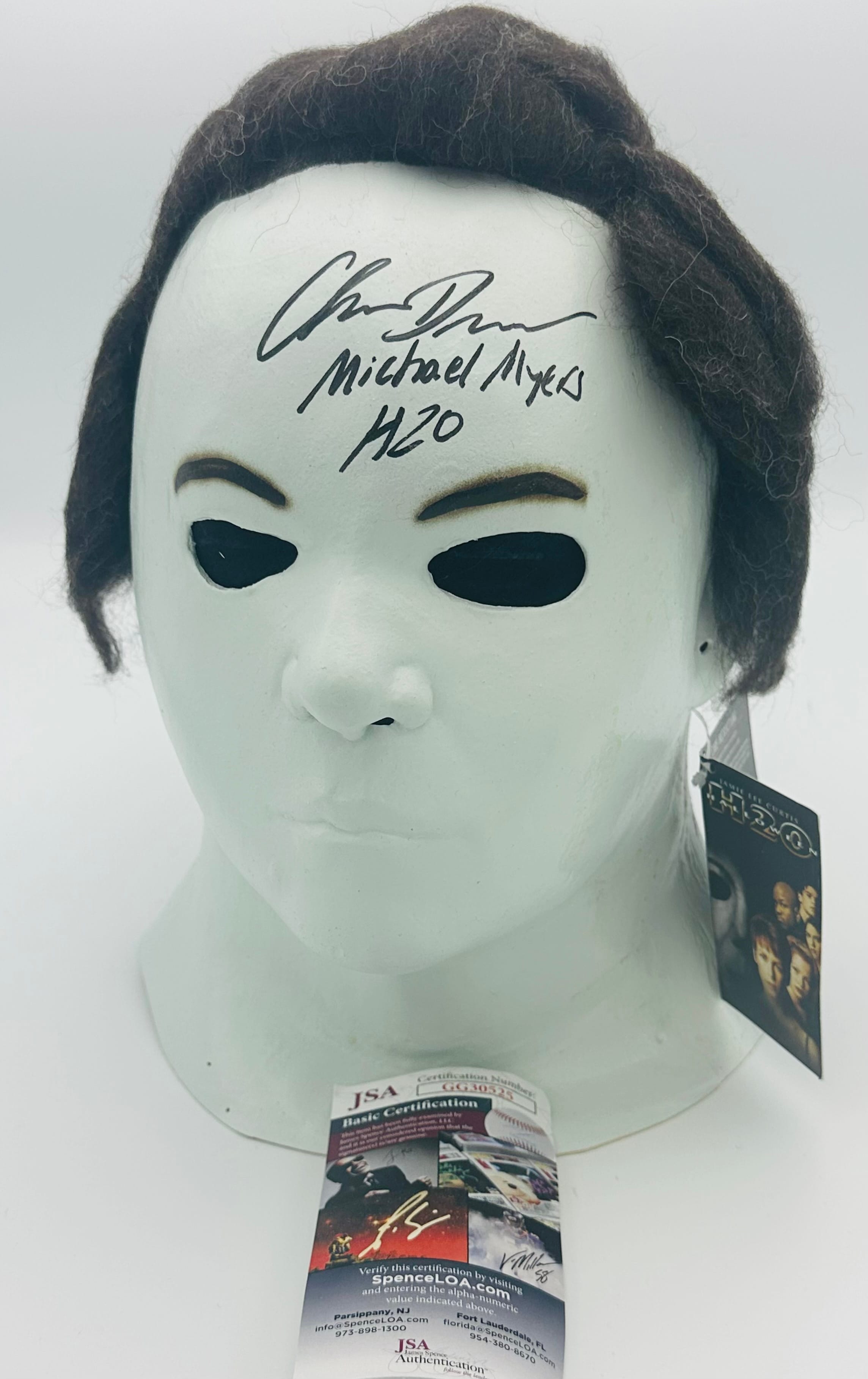 Chris Durand, Michael Myers, Halloween H20, Halloween H20 20 Years Later, Halloween Franchise, Trick or Treat Studios, Michael Myers Mask, Signed Halloween Mask, Horror Memorabilia, Horror Collectibles, The Shape, JSA Certified, Michael Myers Autograph, Halloween Movie Collectibles, Horror Autograph
